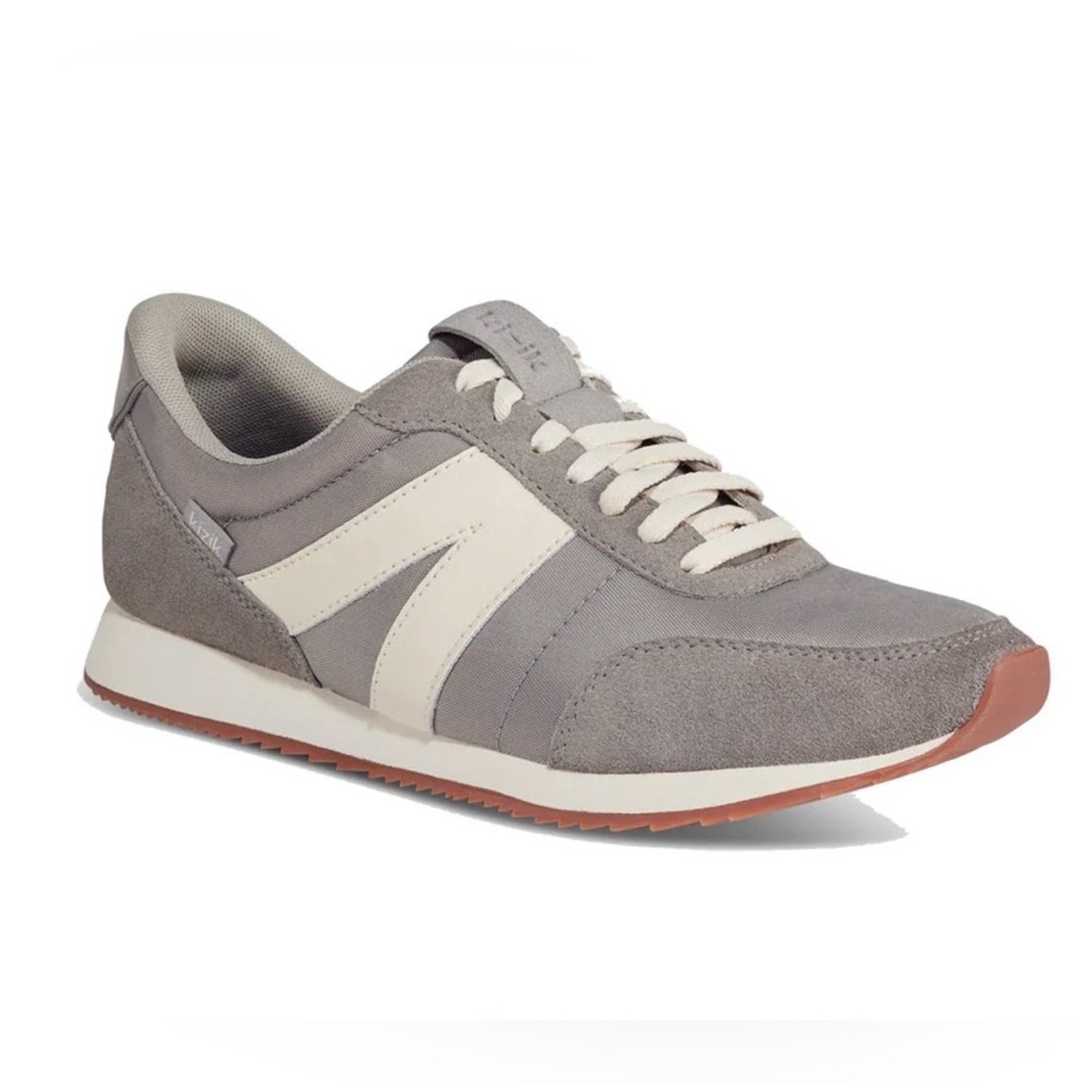 NWOT Kizik Milan sneakers - size 11